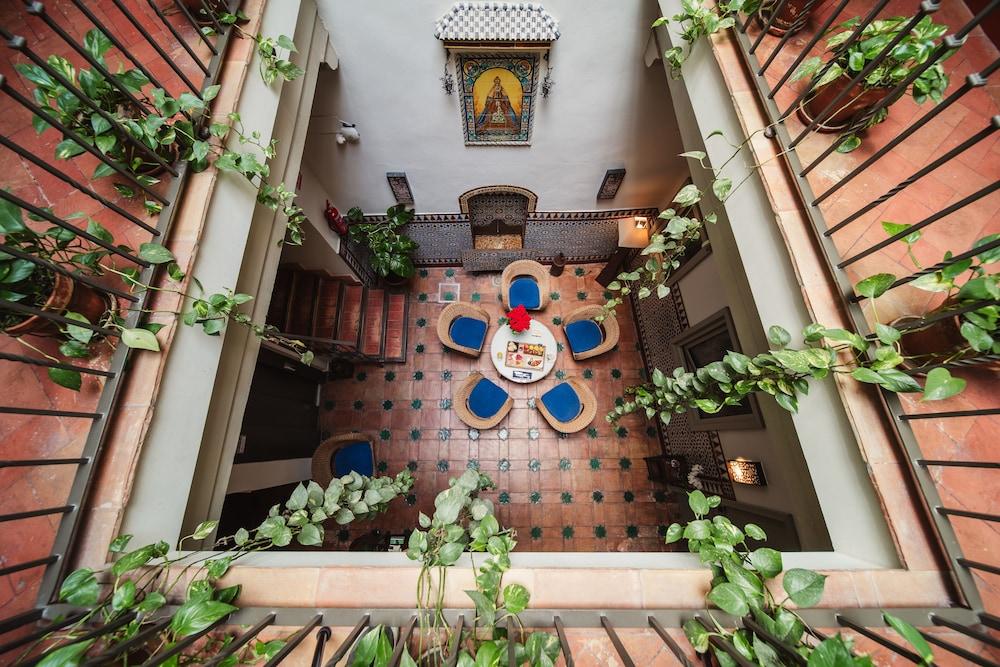 Hotel Boutique Casas De Santa Cruz Севилья Экстерьер фото